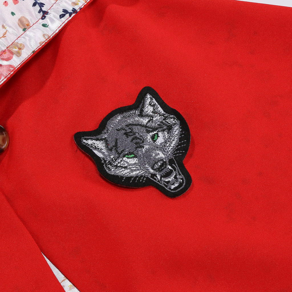 Adult Little Red Riding Hood Cape Poncho Style, Floral Lining Wolf Patch Red Cloak 60cm Shoulder‑to‑Hem for Fairy Tale Halloween Cosplay