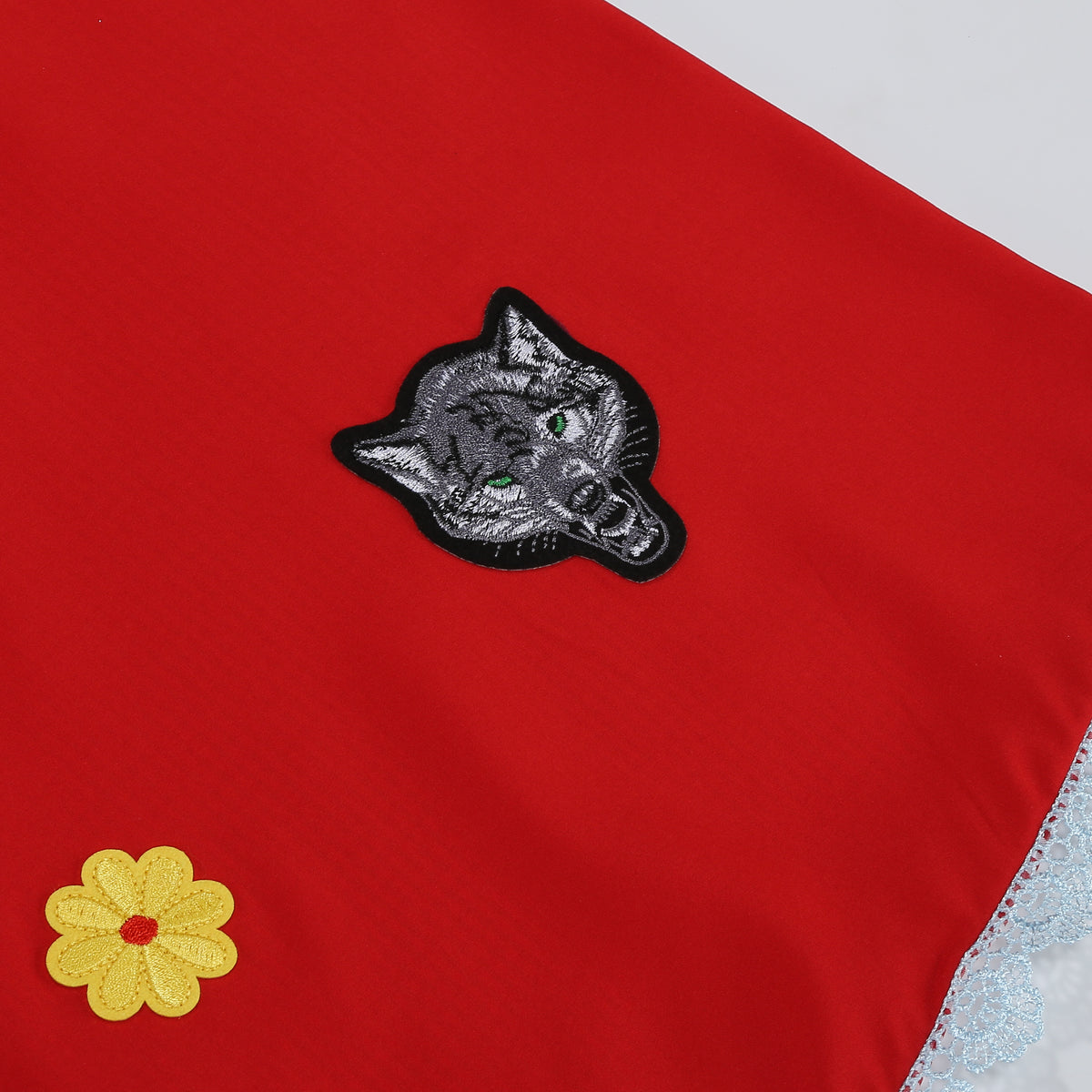 Adult Little Red Riding Hood Hooded Cape, Embroidered Patch Red Cloak for Fairy Tale Cosplay Halloween Party, 60cm Shoulder‑to‑Hem
